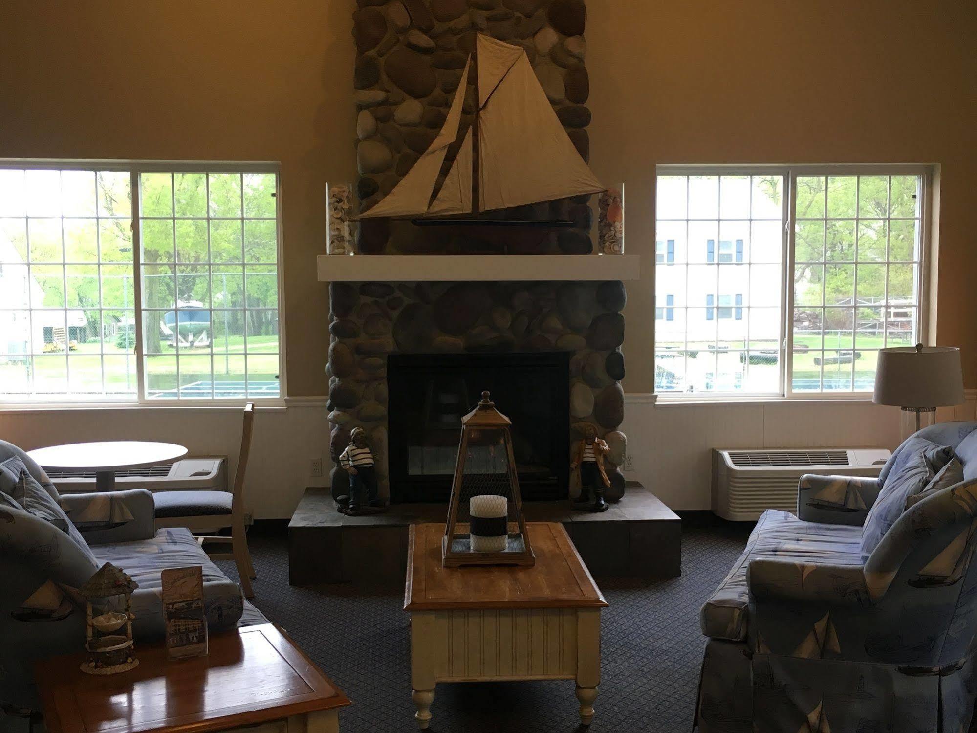 South Beach 4* Marblehead